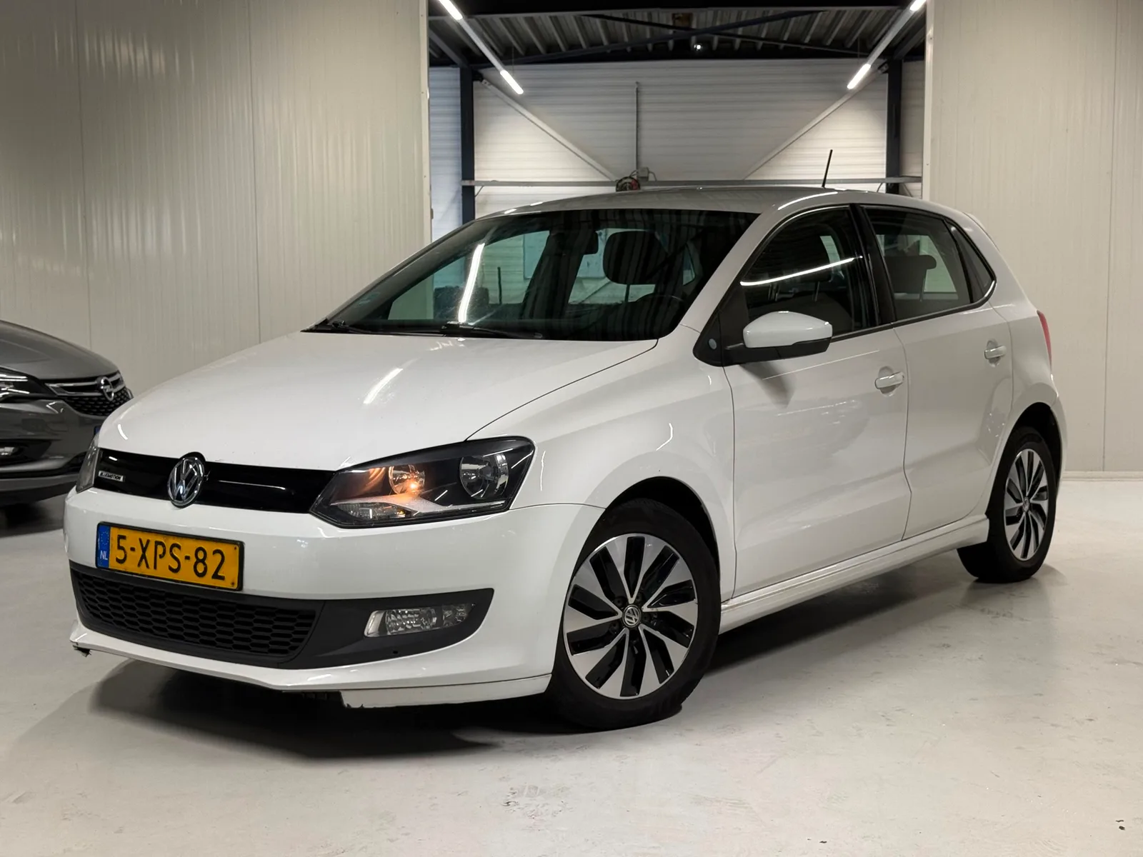 Volkswagen Polo (2014) — foto 1