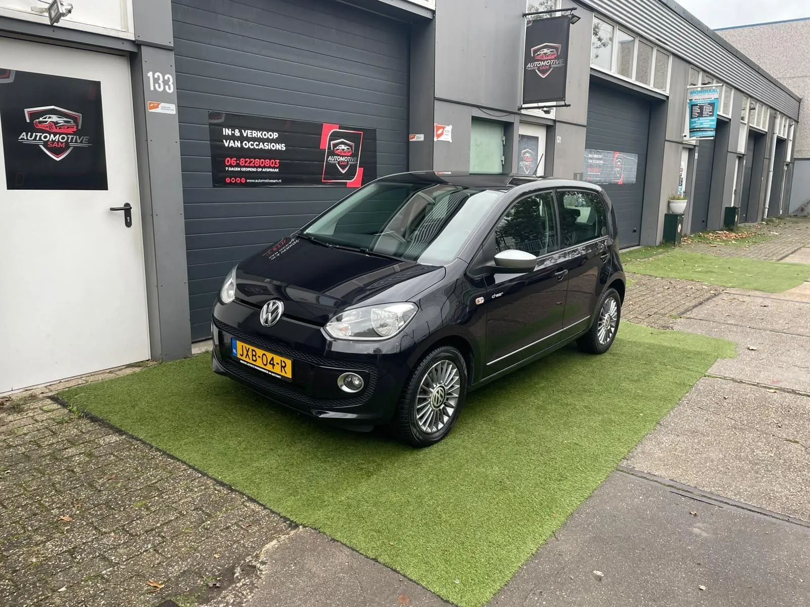 Volkswagen Up! (2013) — foto 1