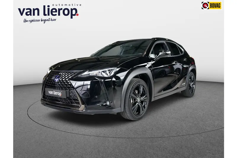Lexus UX (2022)