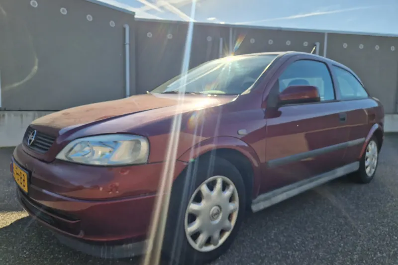 Opel Astra (2000)