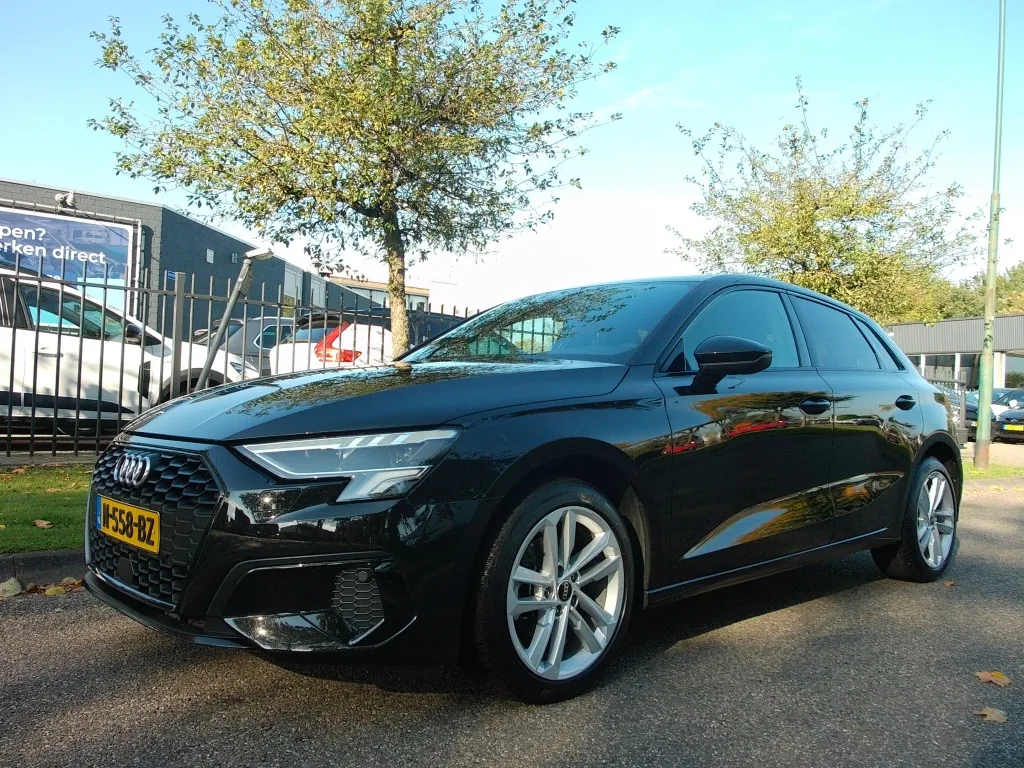 Audi A3 (2021) — foto 1
