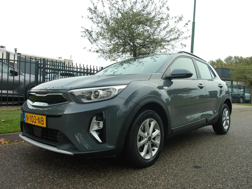 Kia Stonic (2021) — foto 1