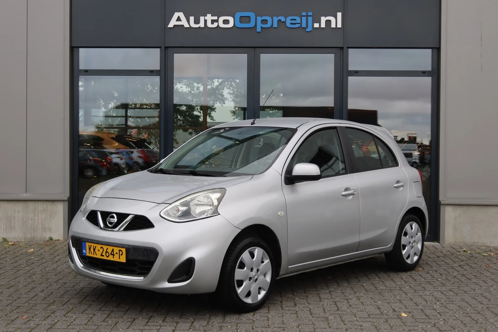 Nissan Micra (2016) — foto 1