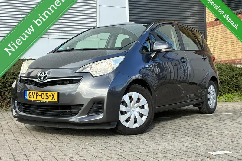 Toyota Verso S (2012)