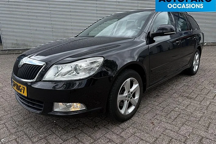 Škoda Octavia (2012) — foto 1