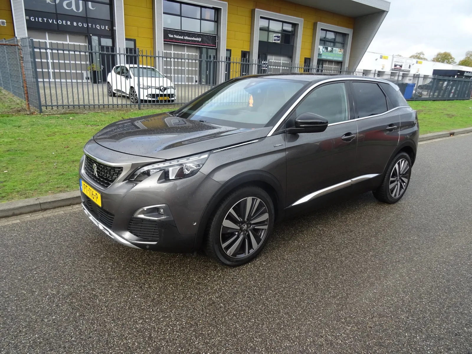 Peugeot 3008 (2017) — foto 1