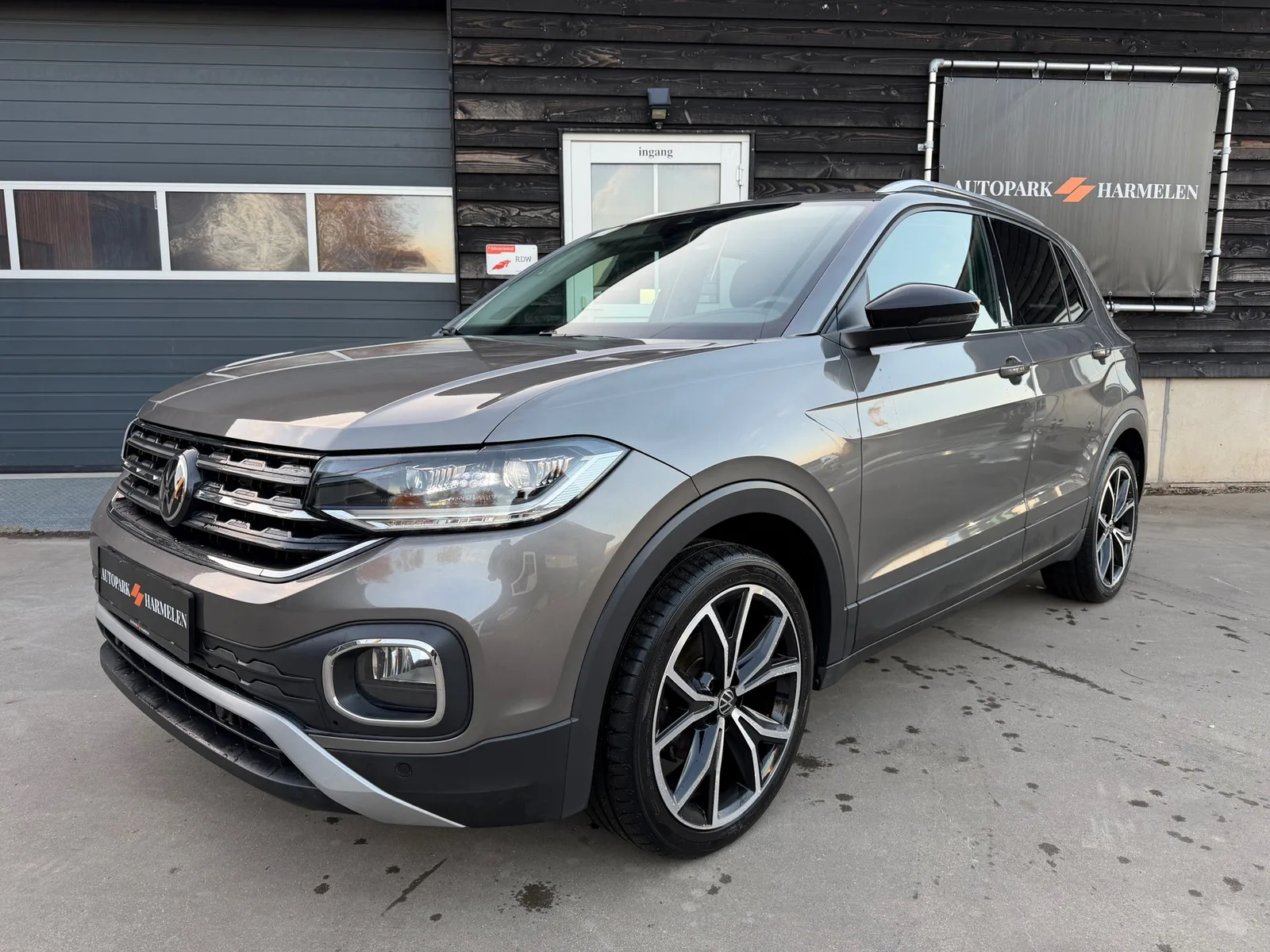Volkswagen T-Cross (2021) — foto 1