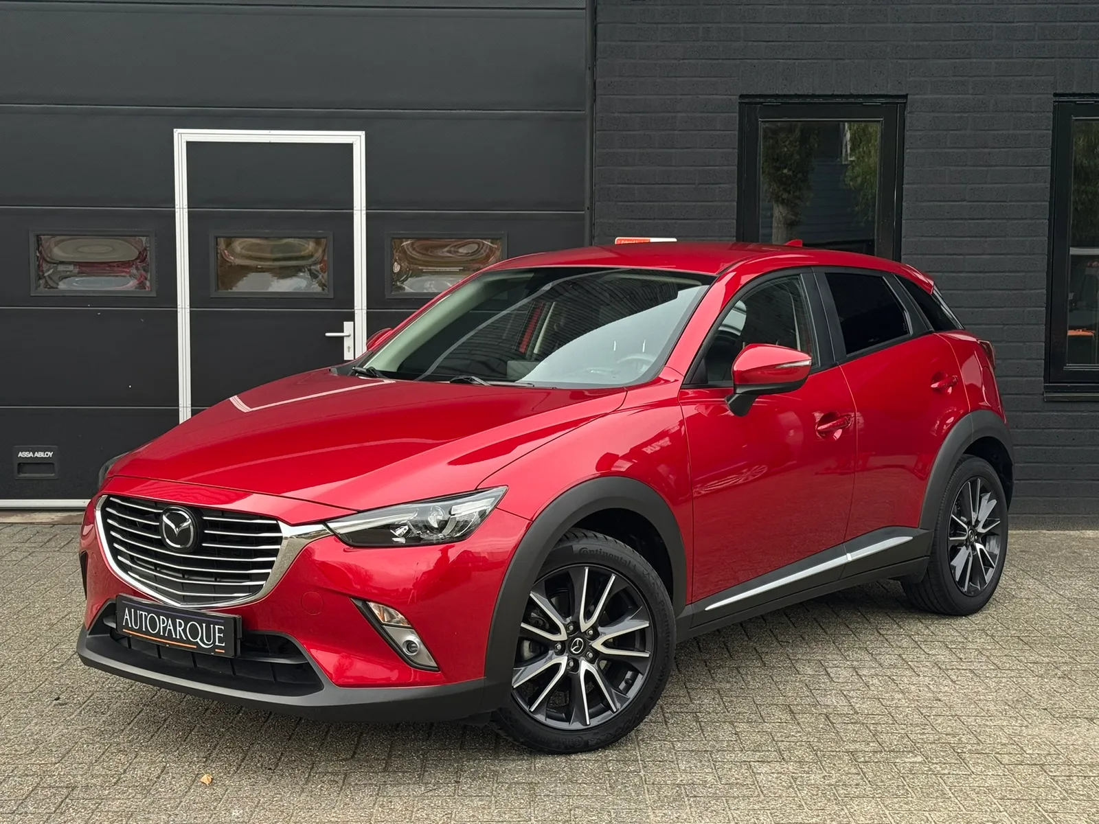 Mazda CX-3 (2017) — foto 1
