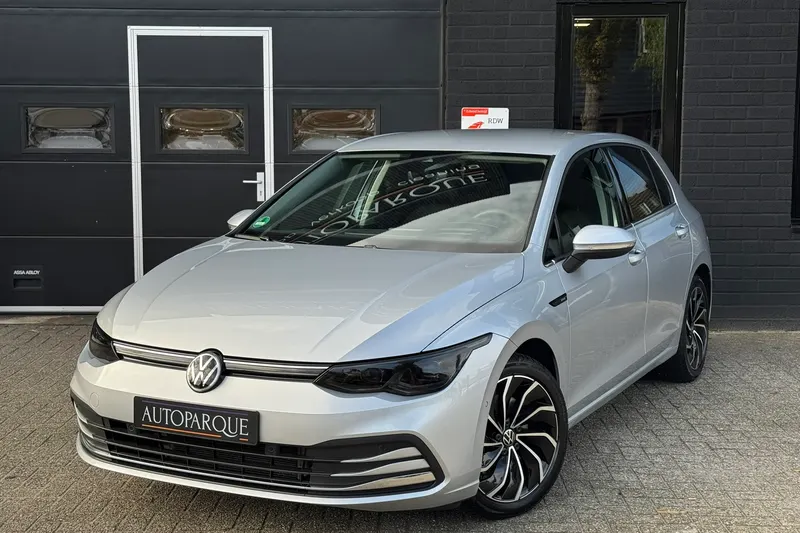 Volkswagen Golf (2020)
