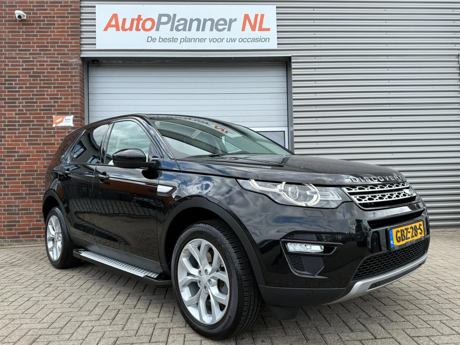 Land Rover Discovery Sport (2017) — foto 1