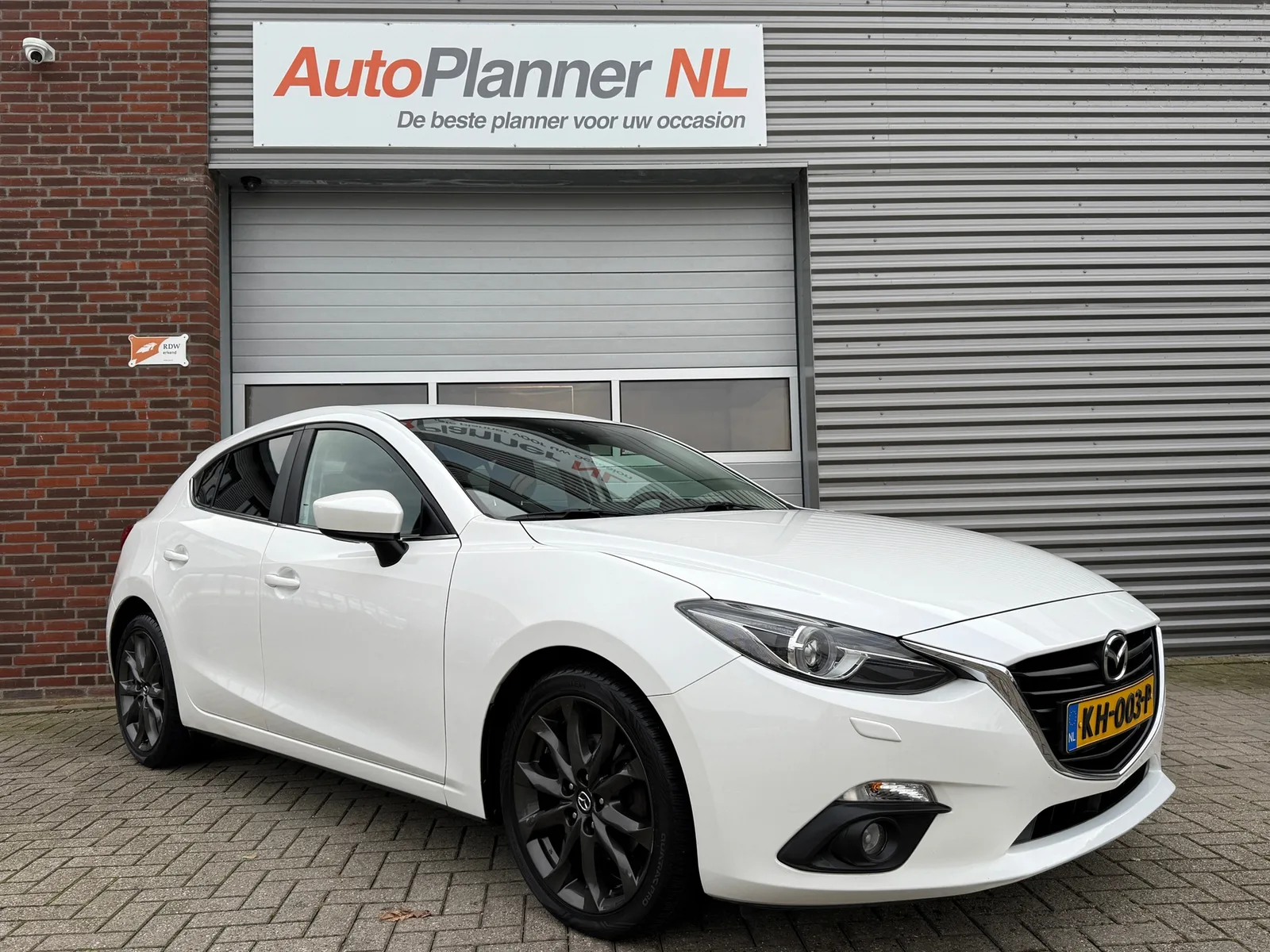 Mazda 3 (2016) — foto 1
