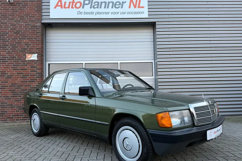 Mercedes-Benz 190-Serie (1986)
