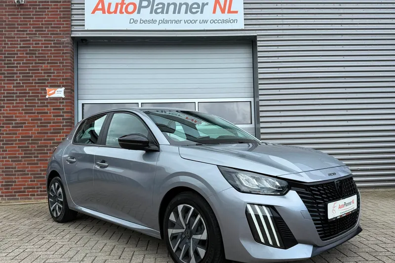Peugeot 208 (2024)