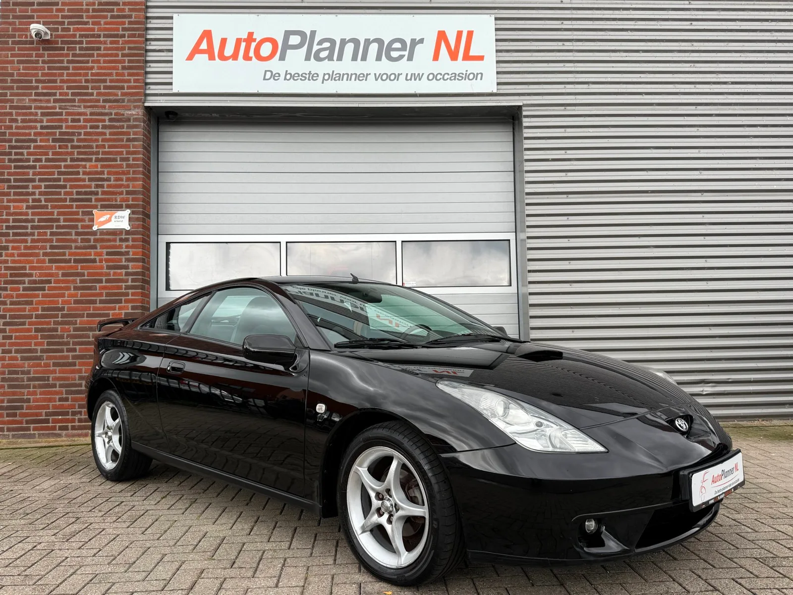 Toyota Celica (2000) — foto 1