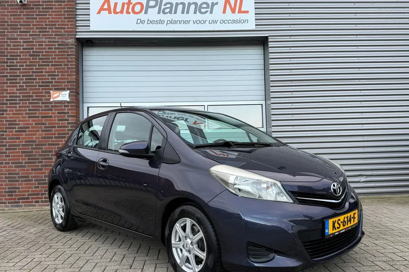 Toyota Yaris (2012)