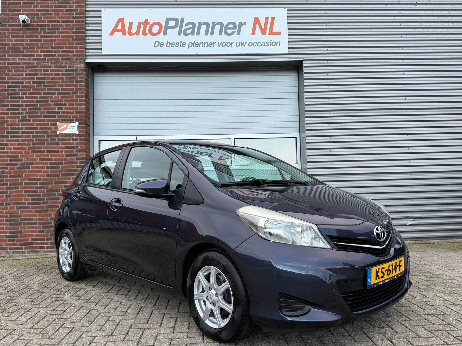Toyota Yaris (2012) — foto 1