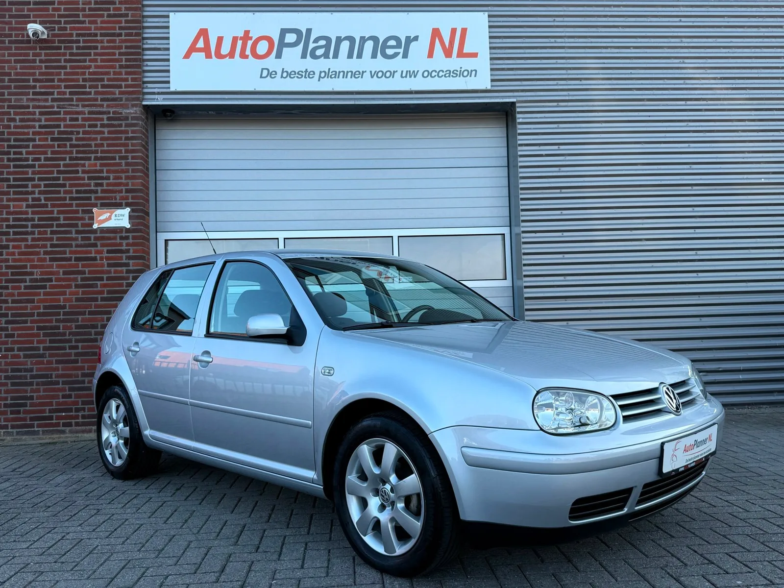 Volkswagen Golf (2003) — foto 1