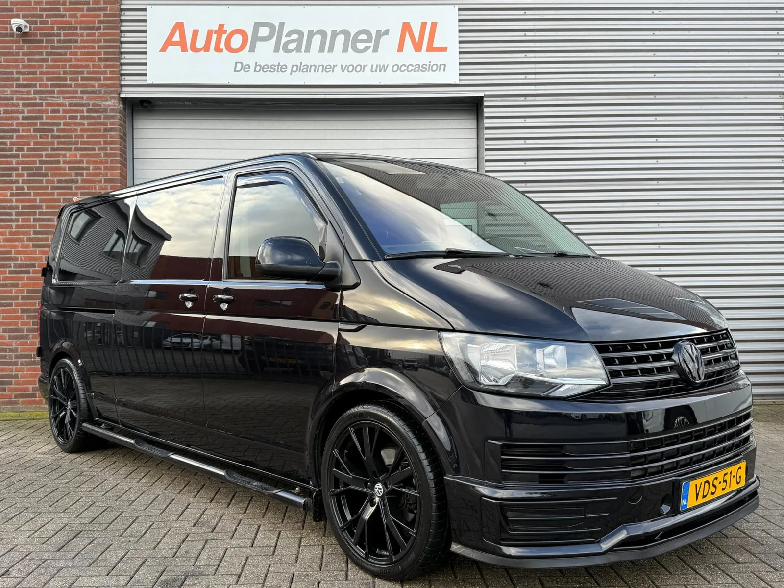 Volkswagen Transporter (2018) — foto 1