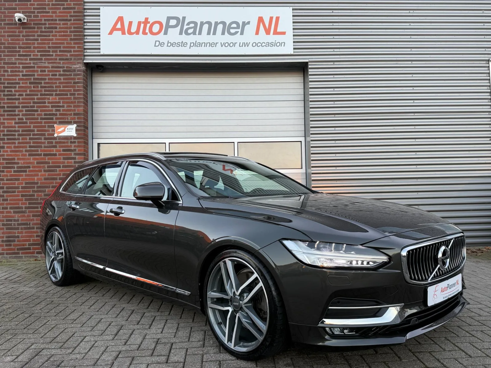 Volvo V90 (2017) — foto 1