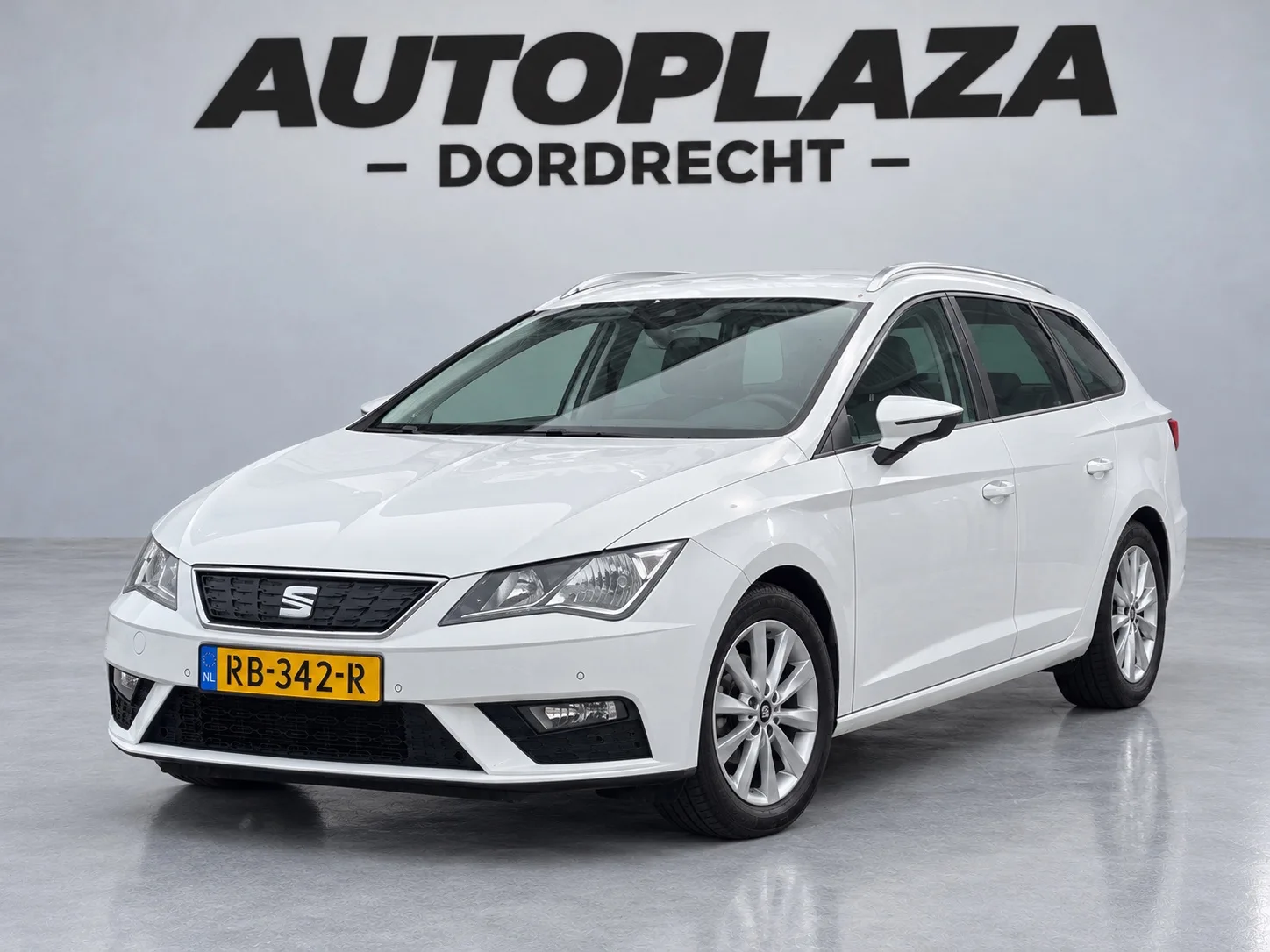 SEAT Leon (2017) — foto 1