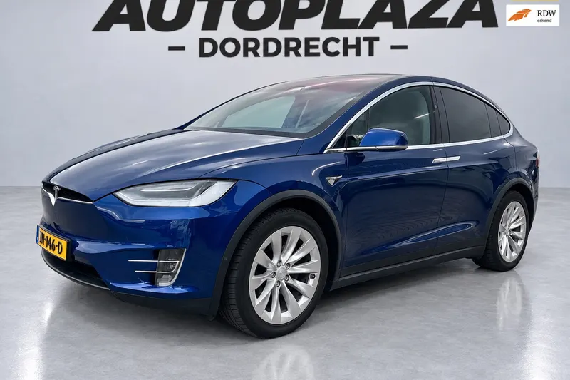 Tesla Model X (2018)