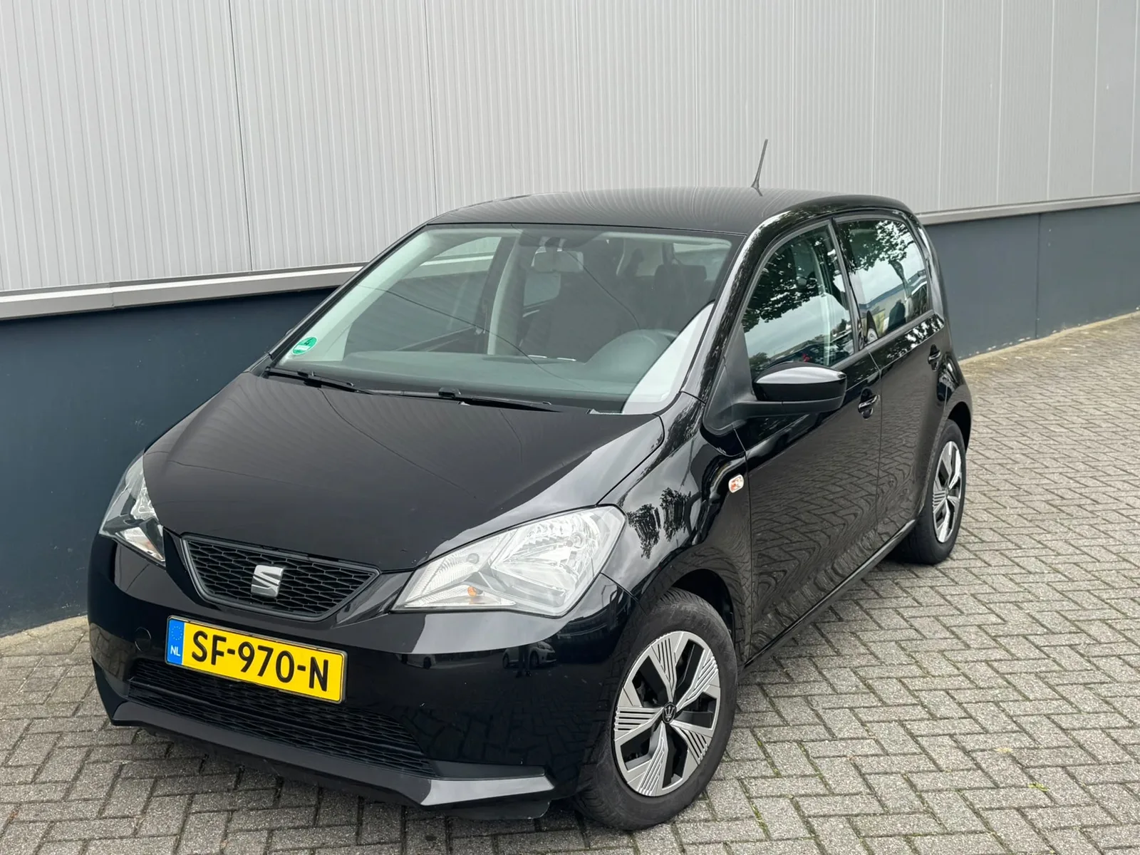 SEAT Mii (2018) — foto 1