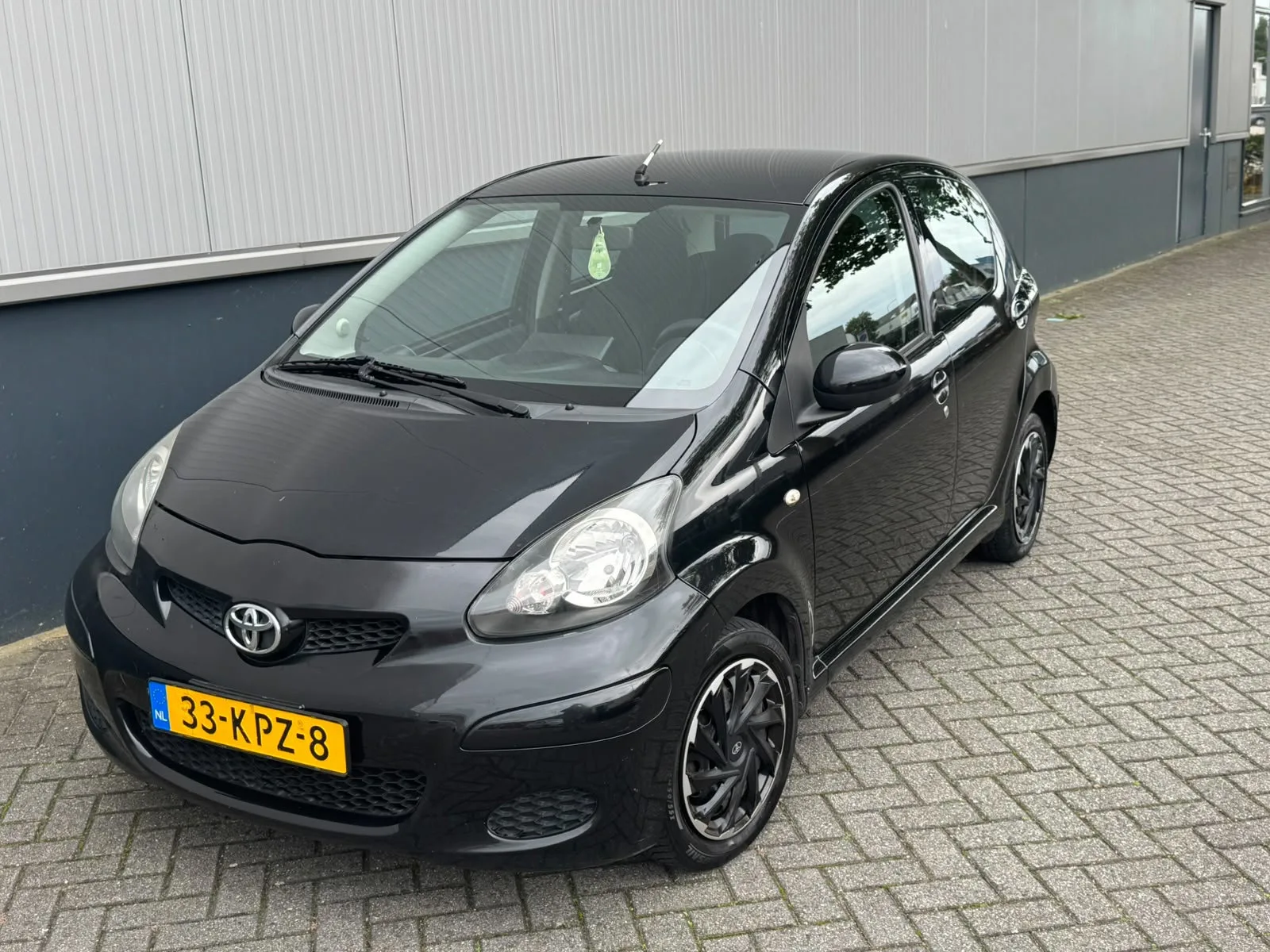 Toyota Aygo (2010) — foto 1