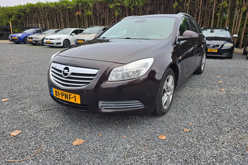 Opel Insignia (2011)