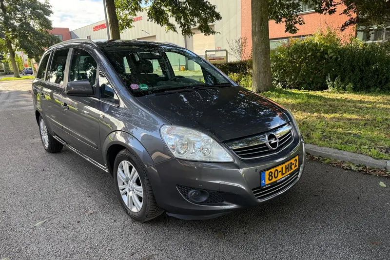 Opel Zafira (2010)