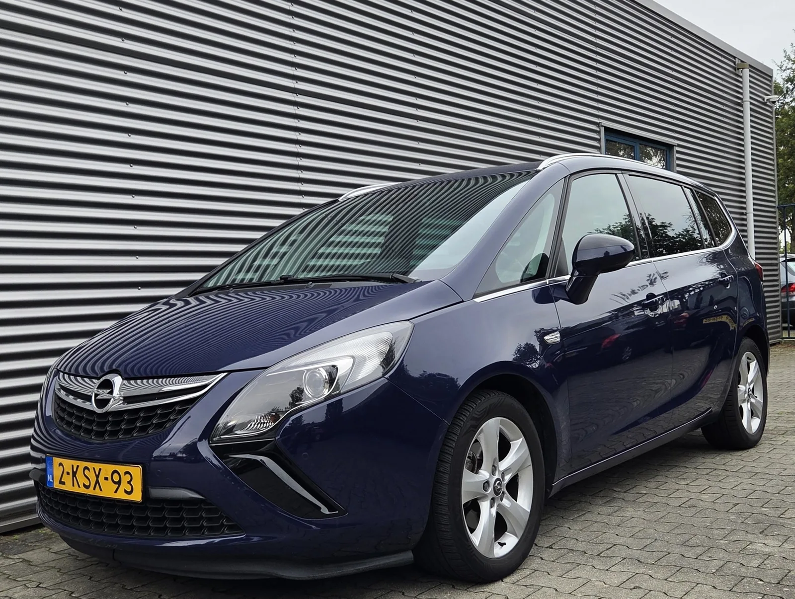 Opel Zafira (2013) — foto 1