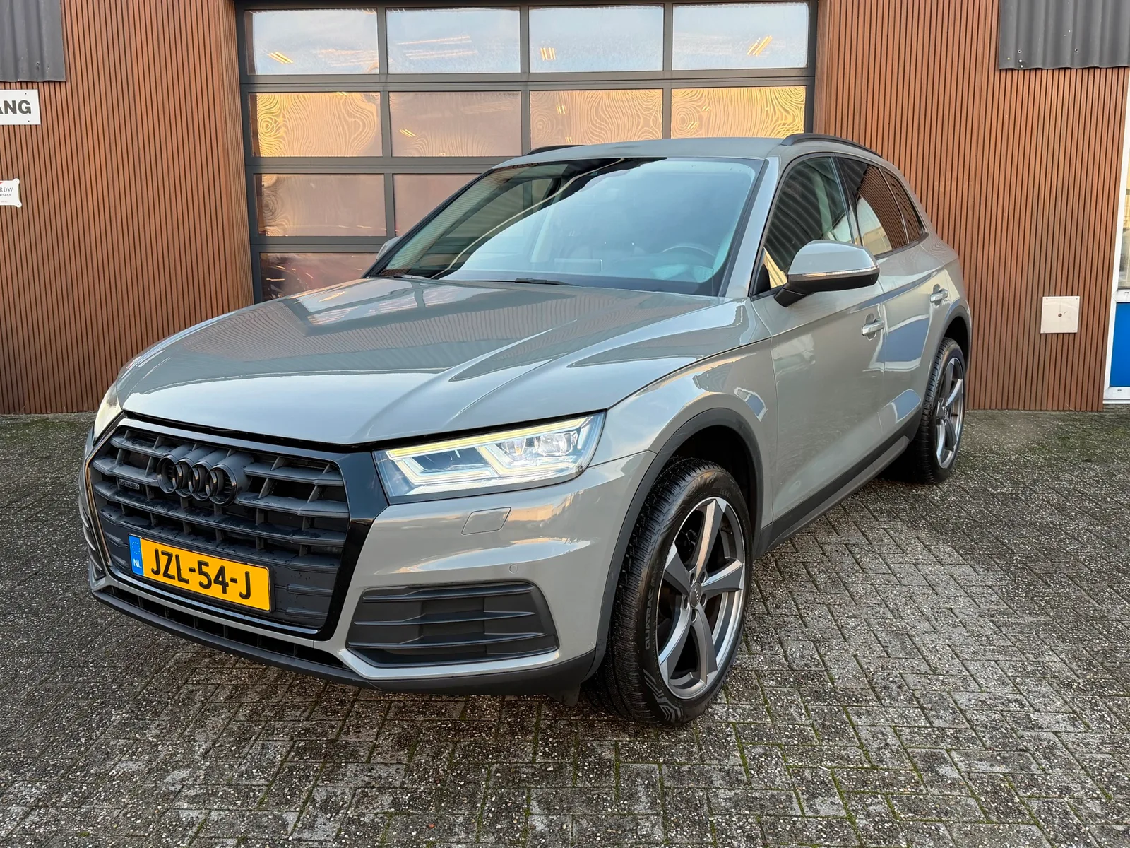 Audi Q5 (2017) — foto 1