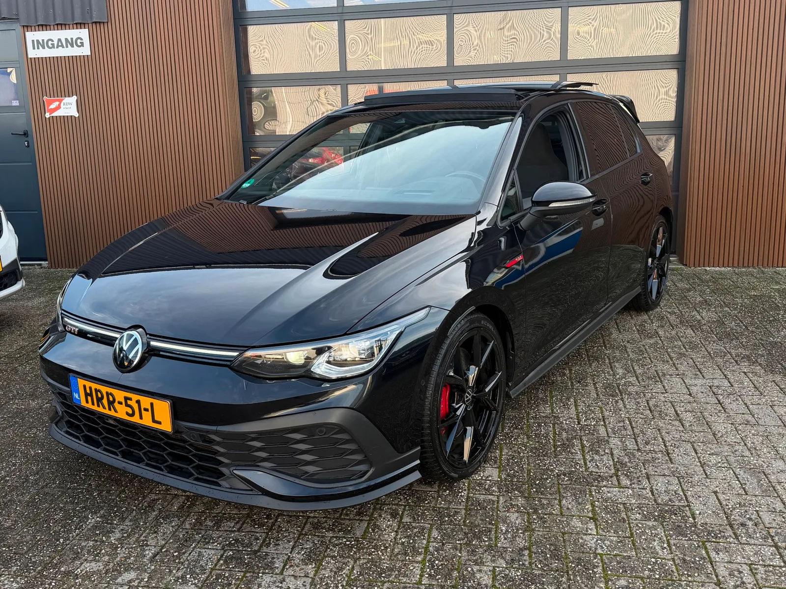 Volkswagen Golf (2022) — foto 1