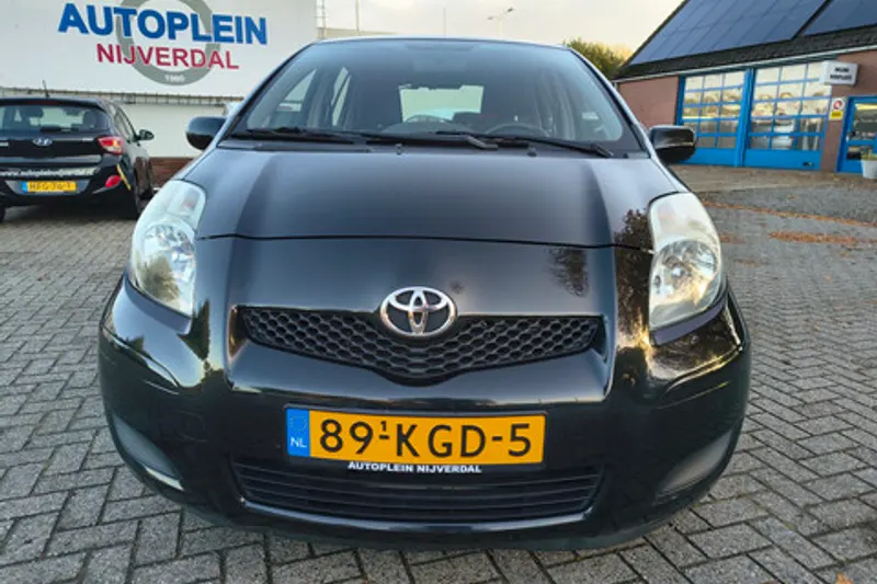 Toyota Yaris (2009)