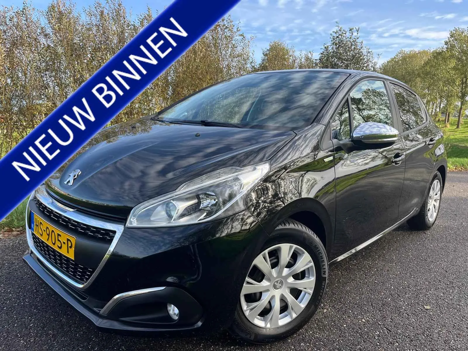 Peugeot 208 (2016) — foto 1