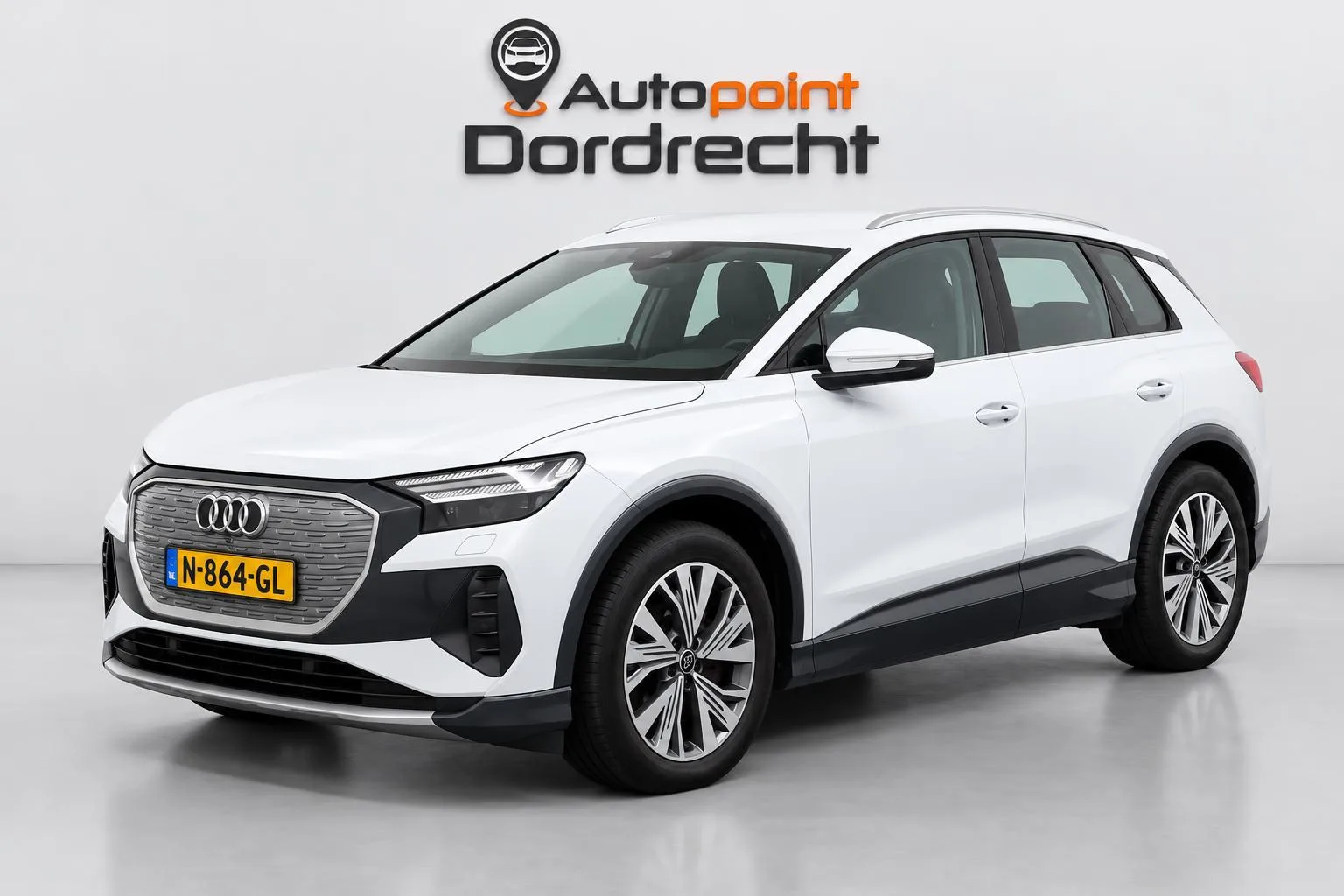 Audi Q4 e-tron (2021) — foto 1