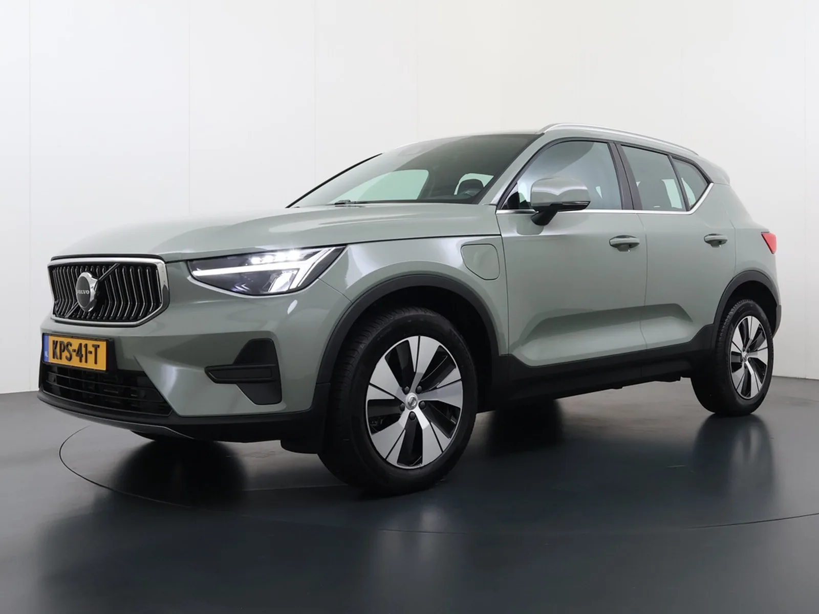 Volvo XC40 (2022) — foto 1