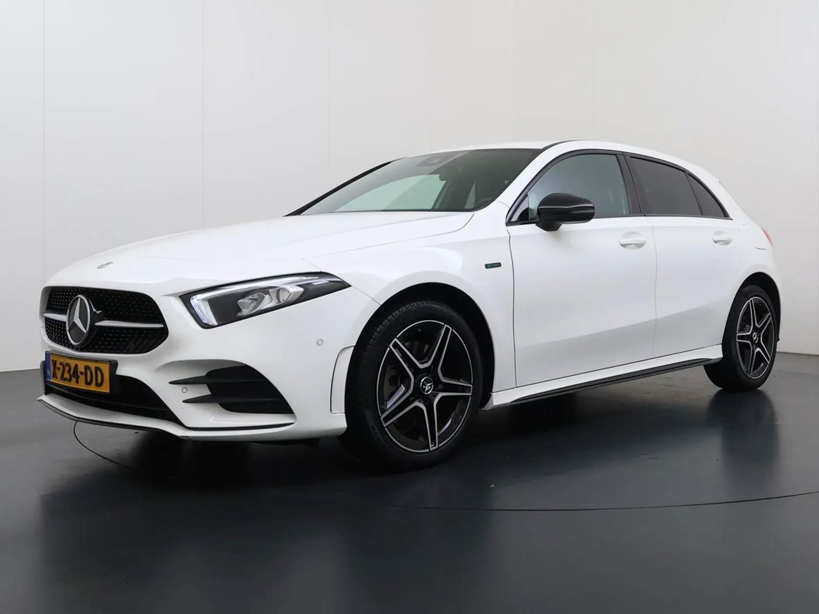 Mercedes-Benz A-Klasse (2021) — foto 1