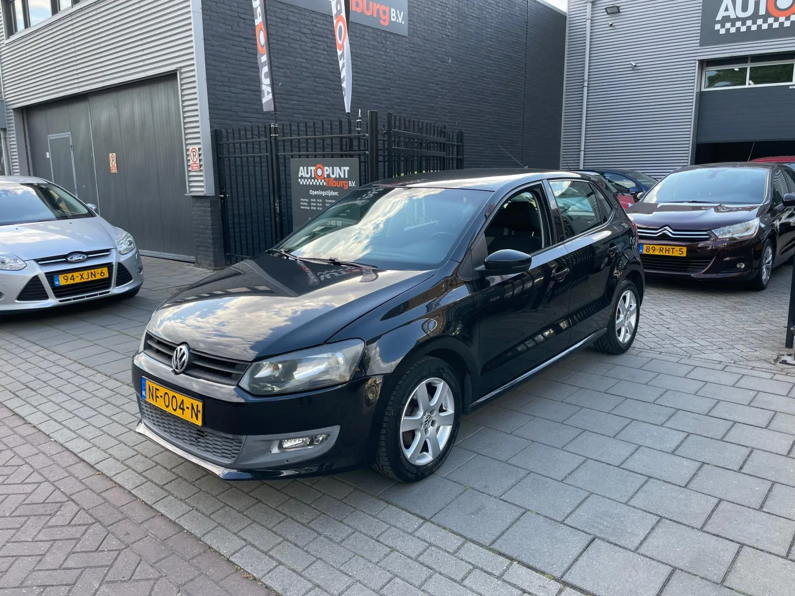 Volkswagen Polo (2010) — foto 1