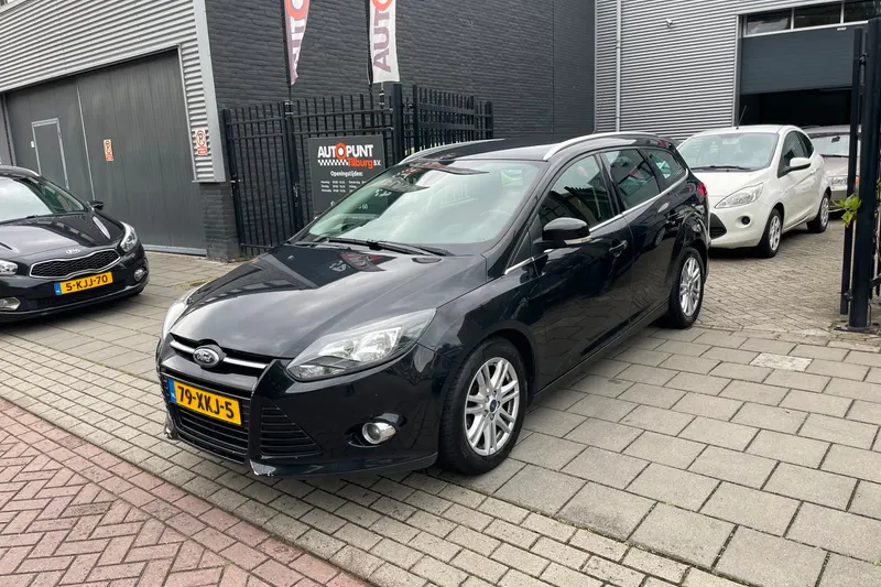 Ford Focus (2012)