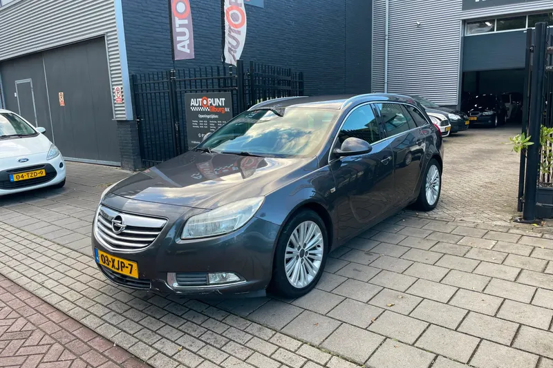 Opel Insignia (2012)