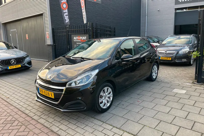 Peugeot 208 (2017)