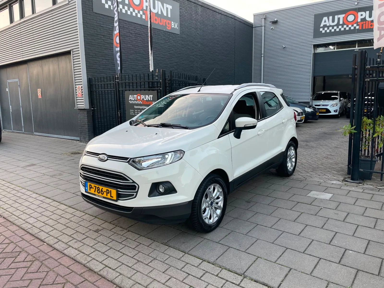 Ford EcoSport (2015) — foto 1
