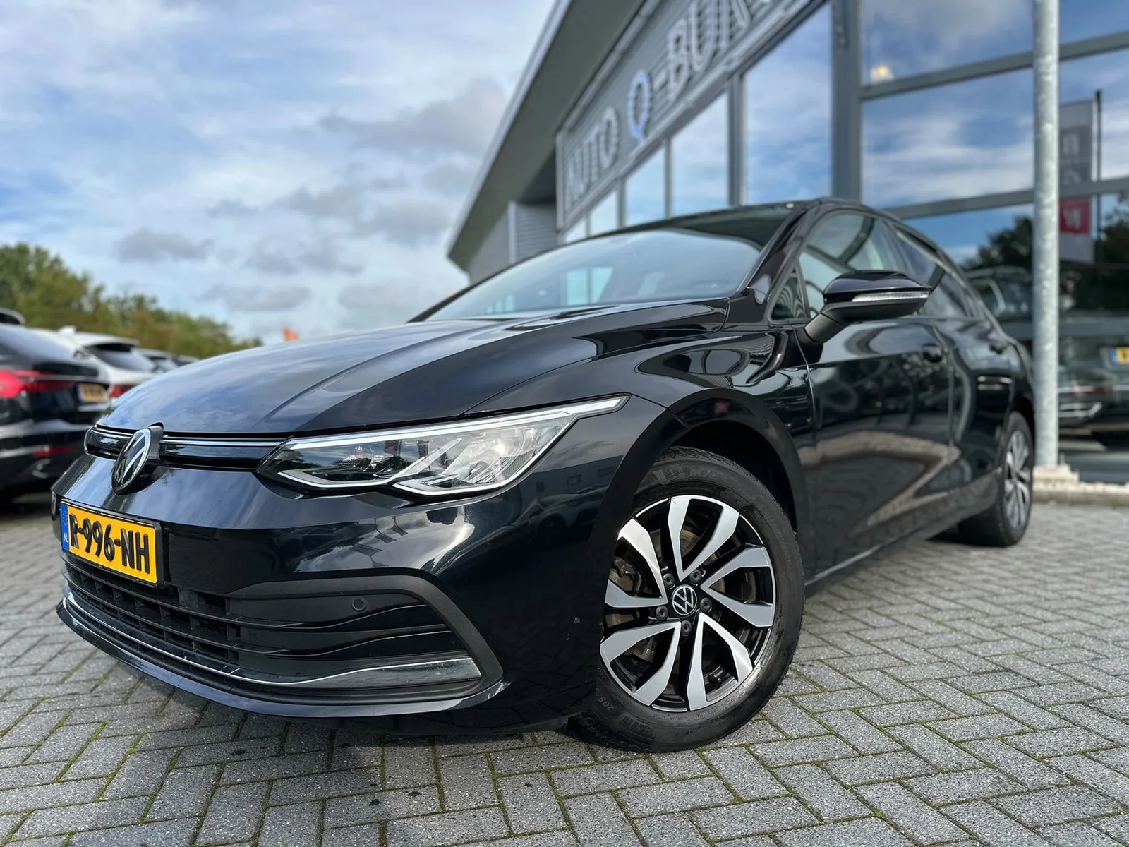 Volkswagen Golf (2022) — foto 1