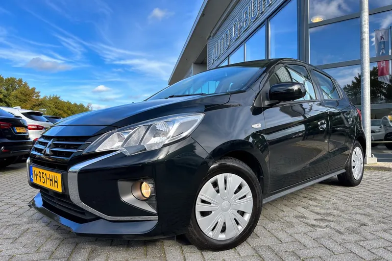 Mitsubishi Space Star (2021)