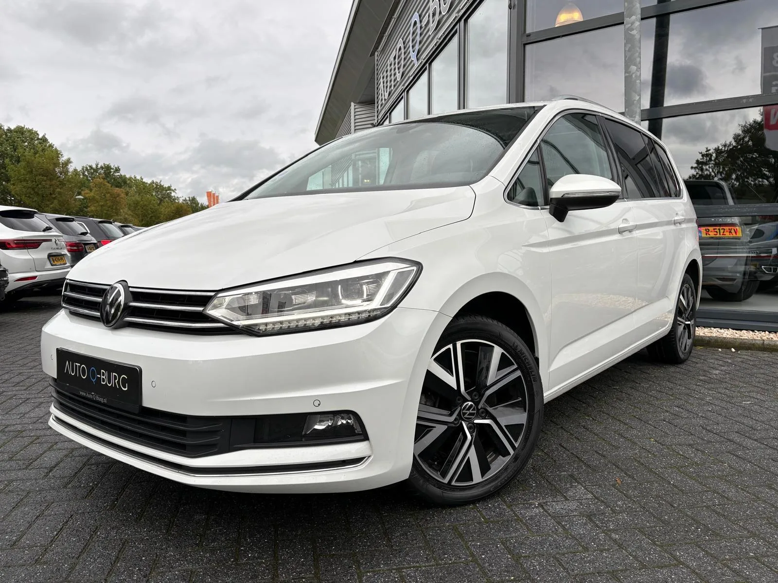 Volkswagen Touran (2022) — foto 1