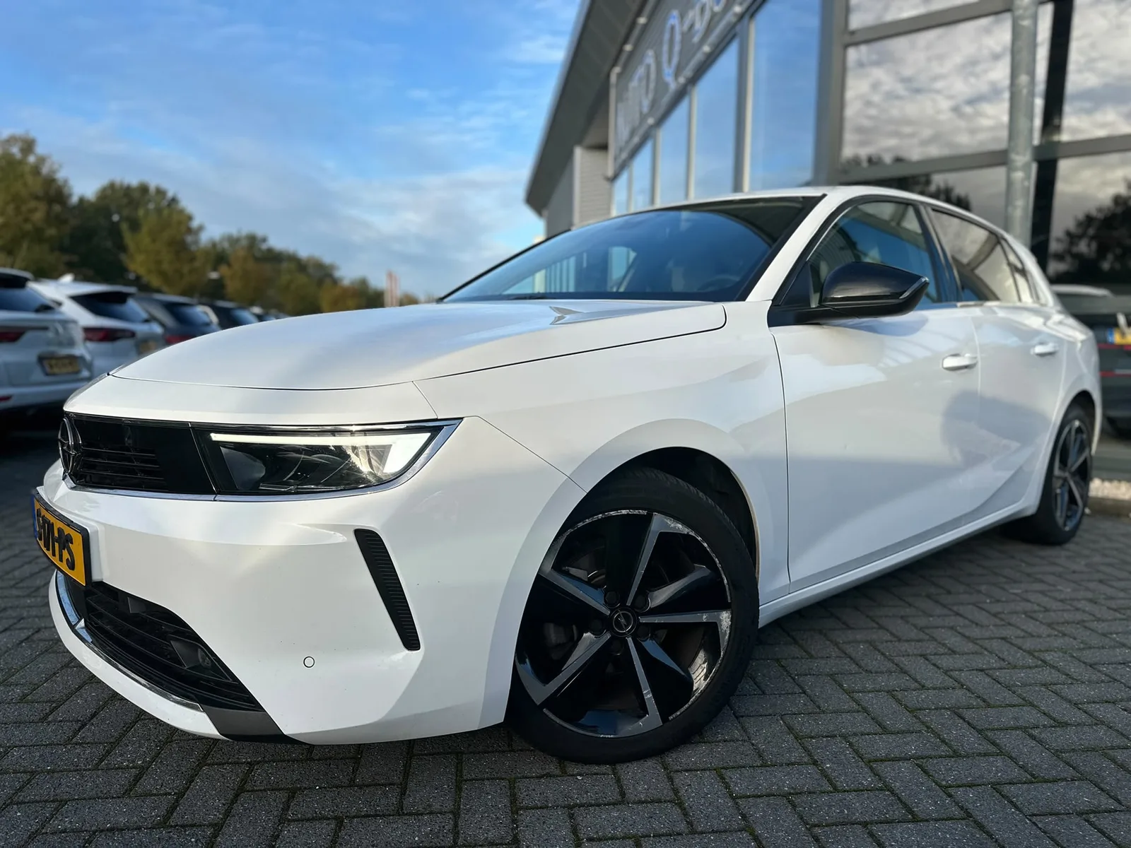 Opel Astra (2023) — foto 1