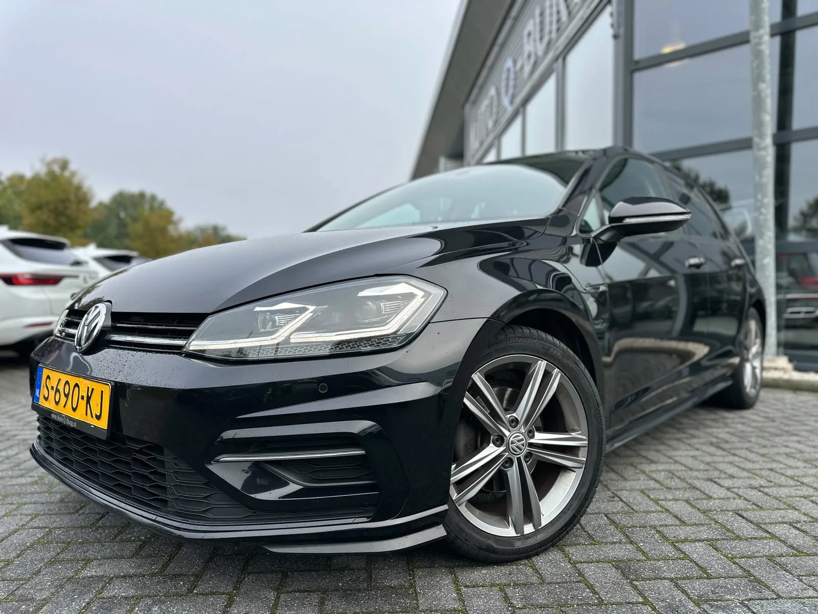 Volkswagen Golf (2018) — foto 1