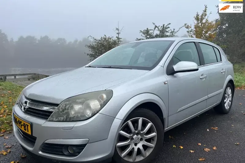 Opel Astra (2004)