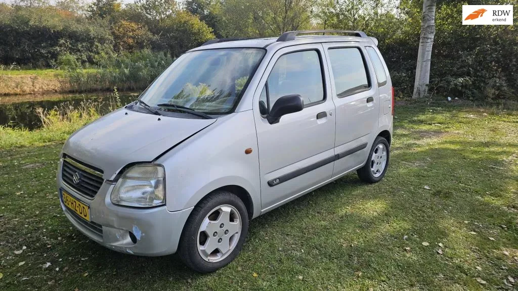 Suzuki Wagon R+ (2002) — foto 1
