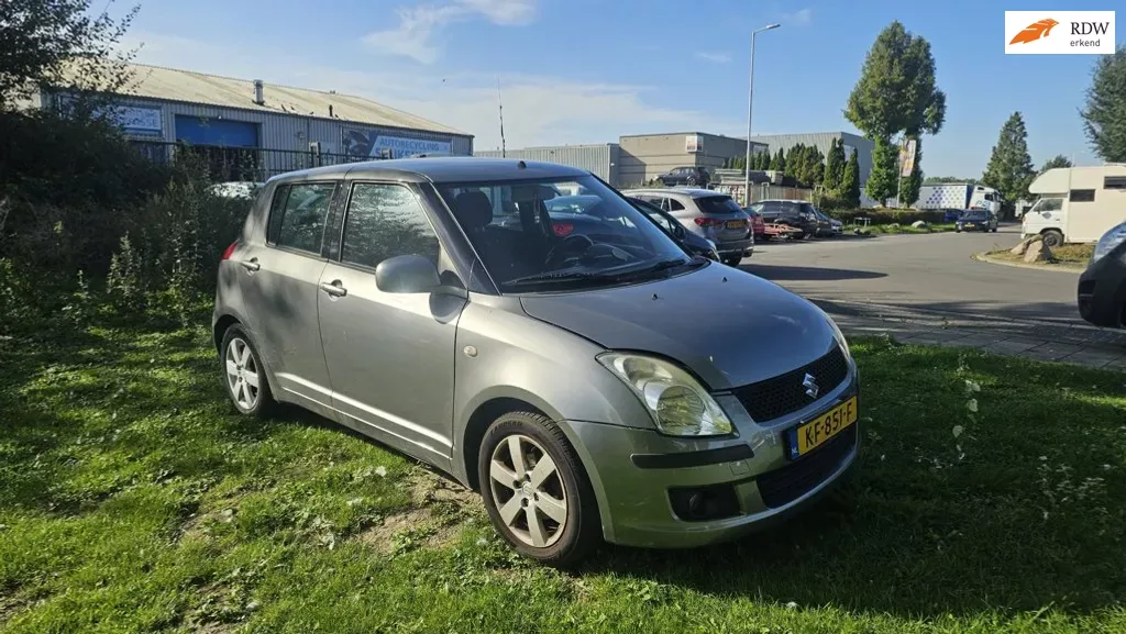 Suzuki Swift (2008) — foto 1